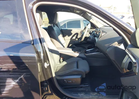 2025 BMW X3 30 xDrive z USA, uszkodzony, nr VIN 5UX53GP01S9019522